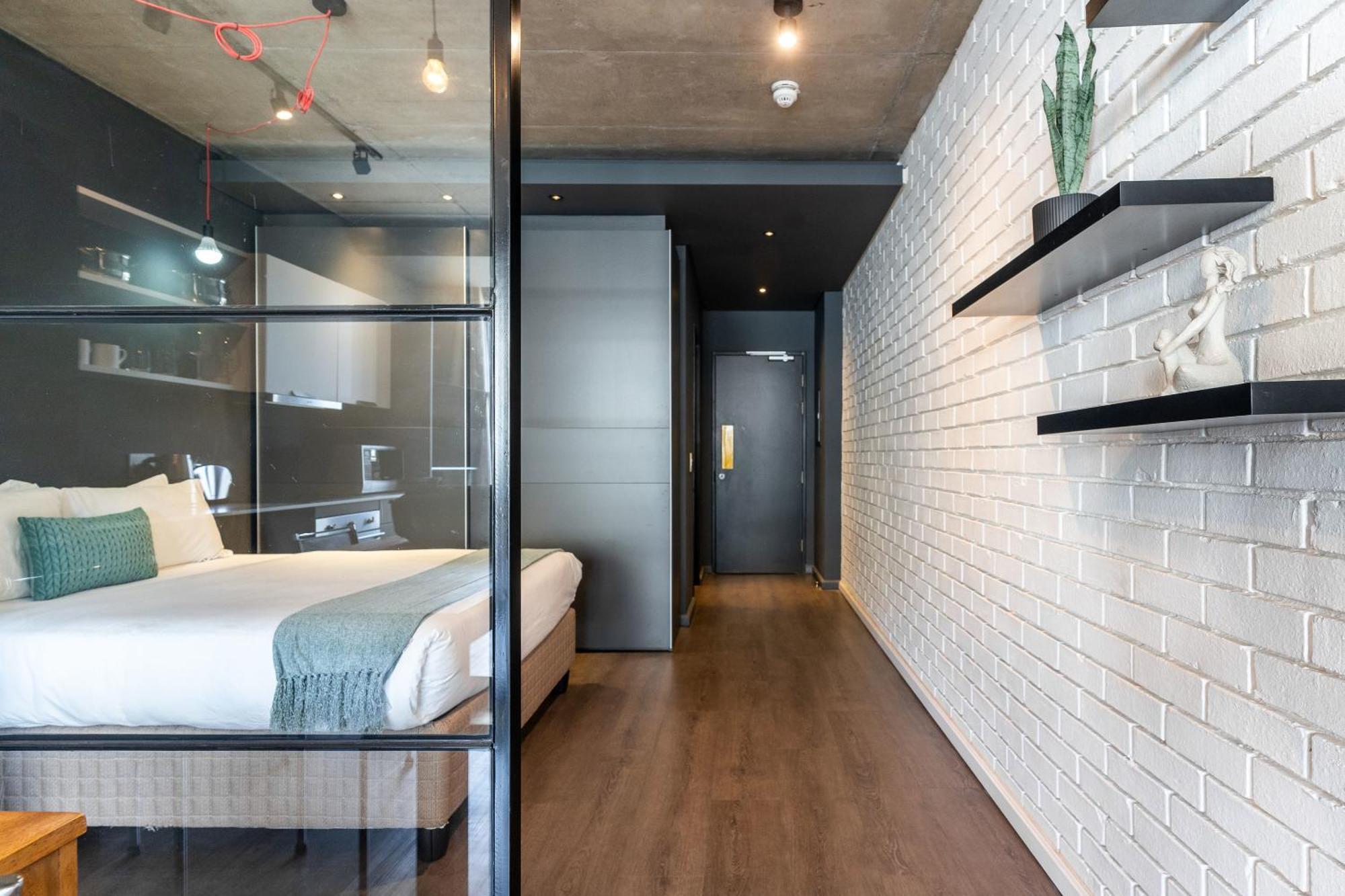 Wex624 - Spacious Modern Apartment-pool Bar Gym Appartement Kaapstad