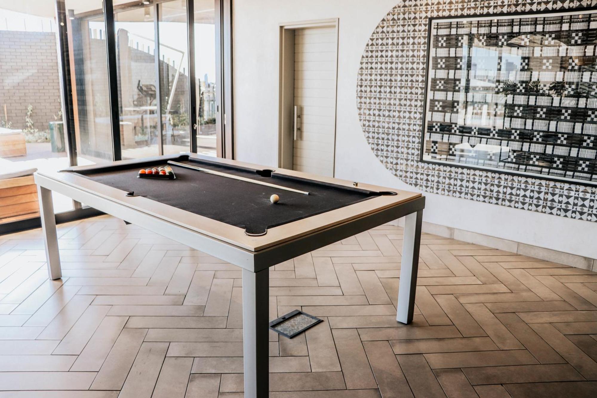 Apartment Wex624 - Spacious Modern Apartment-pool Bar Gym *